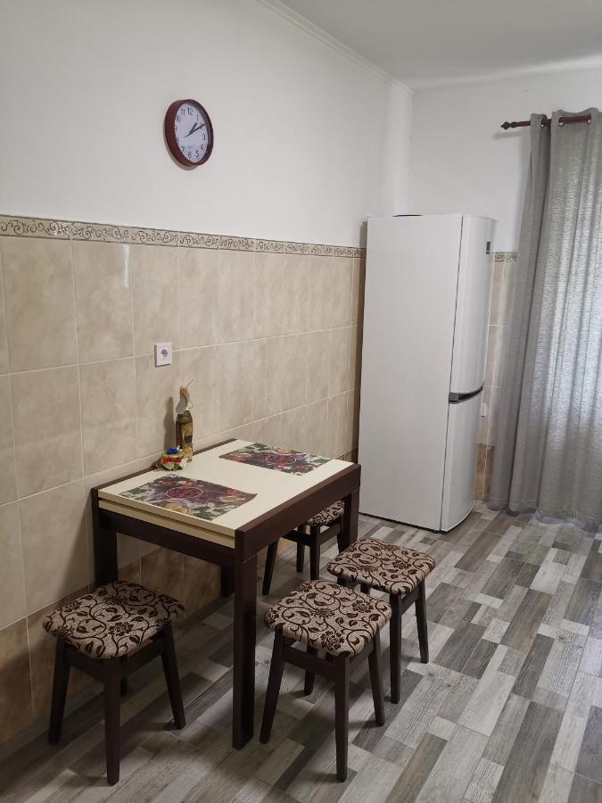 Номер В Приватному Будинку Morșîn Exterior foto